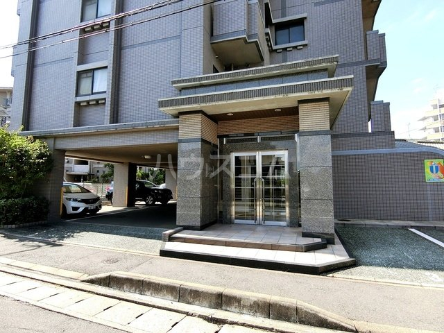 15/21 エントランス