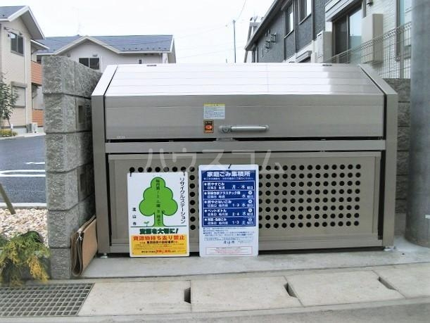 18/21 エントランス