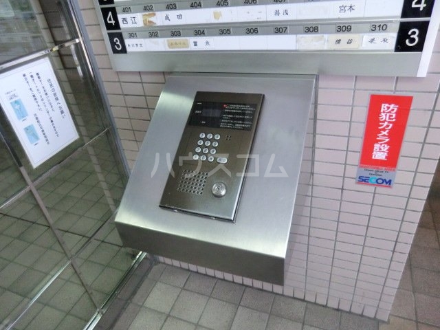 2/3 エントランス