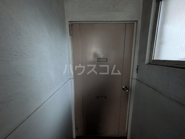 4/5 エントランス