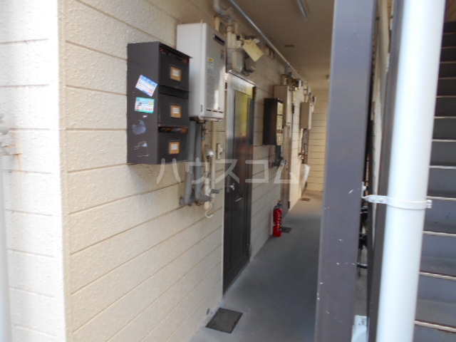 14/19 エントランス