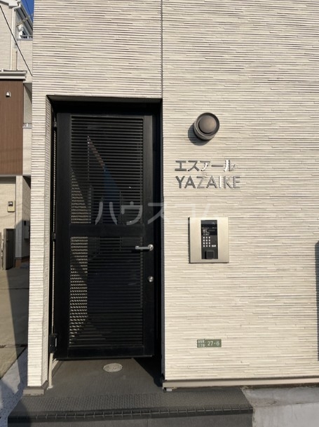 2/4 エントランス