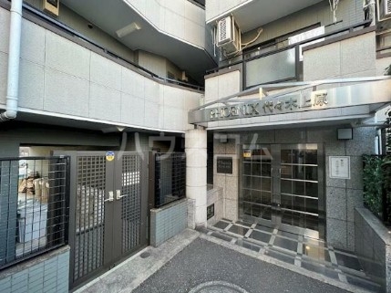 19/20 エントランス