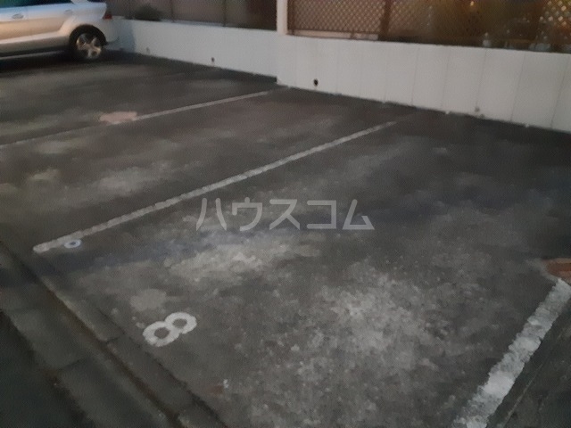 21/30 駐車場