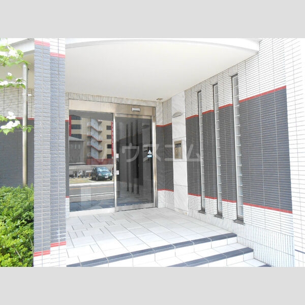 15/17 エントランス