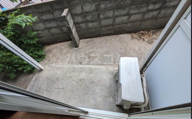 13/17 バルコニー