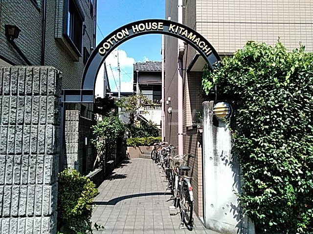 2/3 エントランス