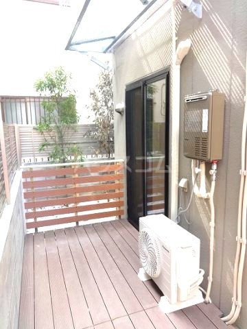 13/23 バルコニー