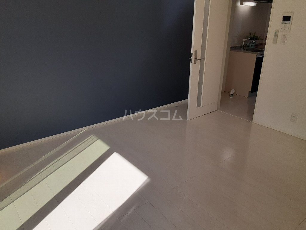 18/27 バルコニー