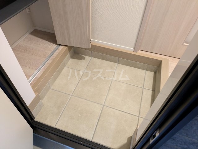 13/29 玄関