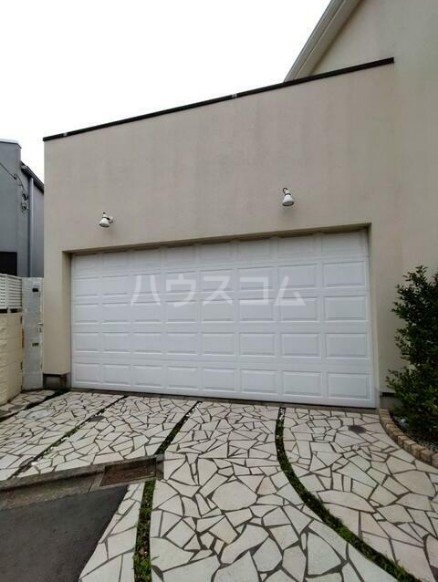 16/23 駐車場