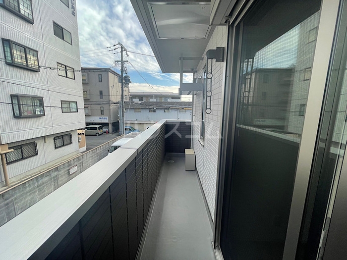 14/28 バルコニー