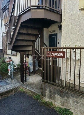 15/22 エントランス