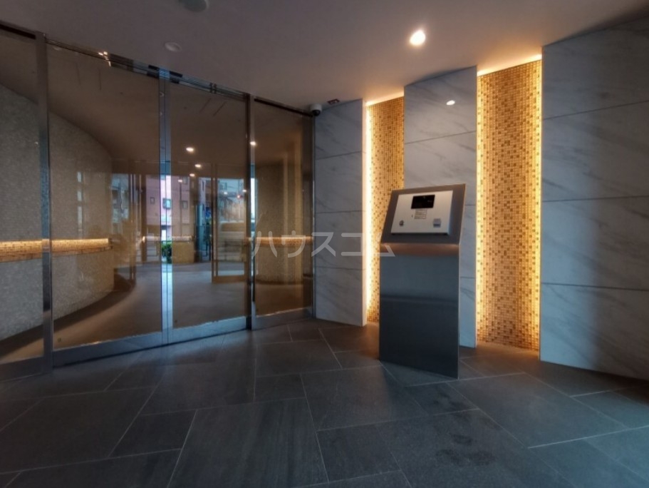 20/24 エントランス