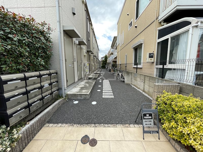 18/28 エントランス