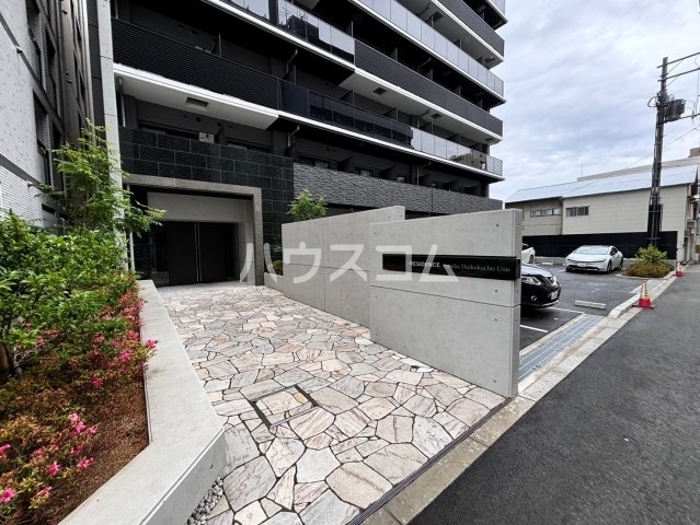 14/15 エントランス