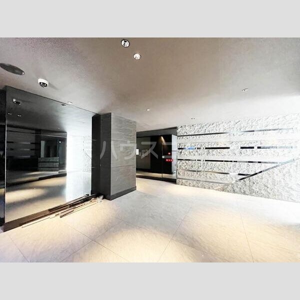 15/25 エントランス