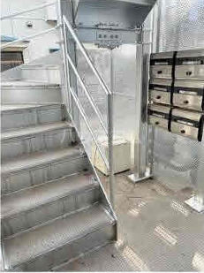 2/8 エントランス