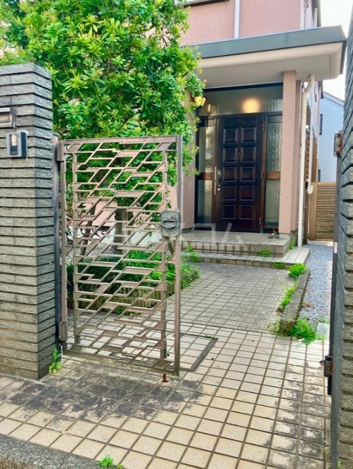 15/16 エントランス