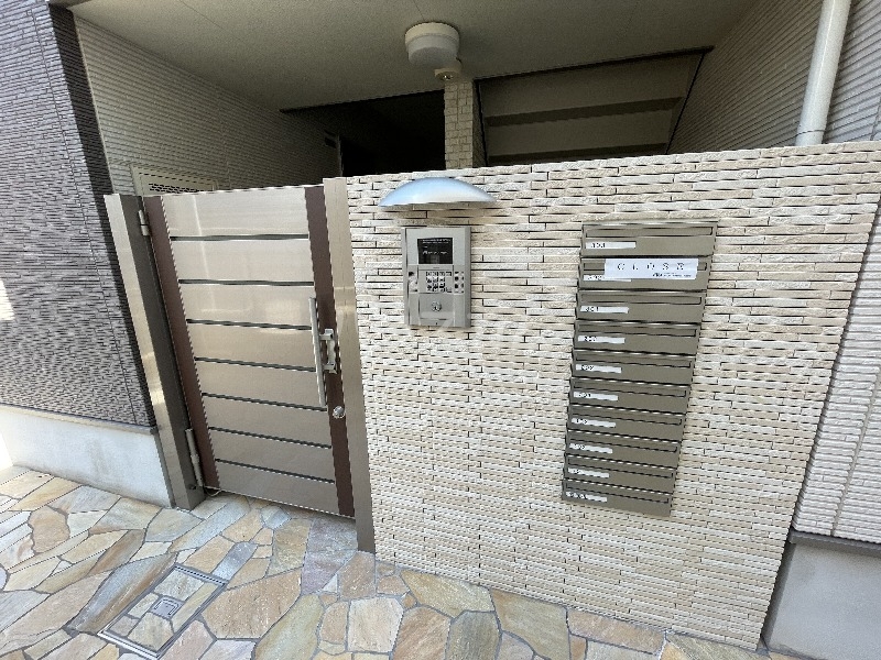 3/10 エントランス