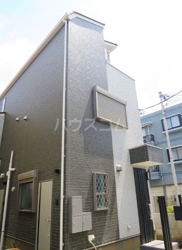 14/14 エントランス