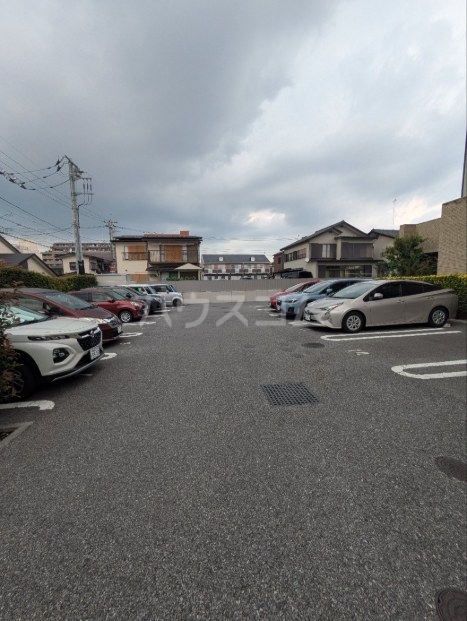 28/30 駐車場