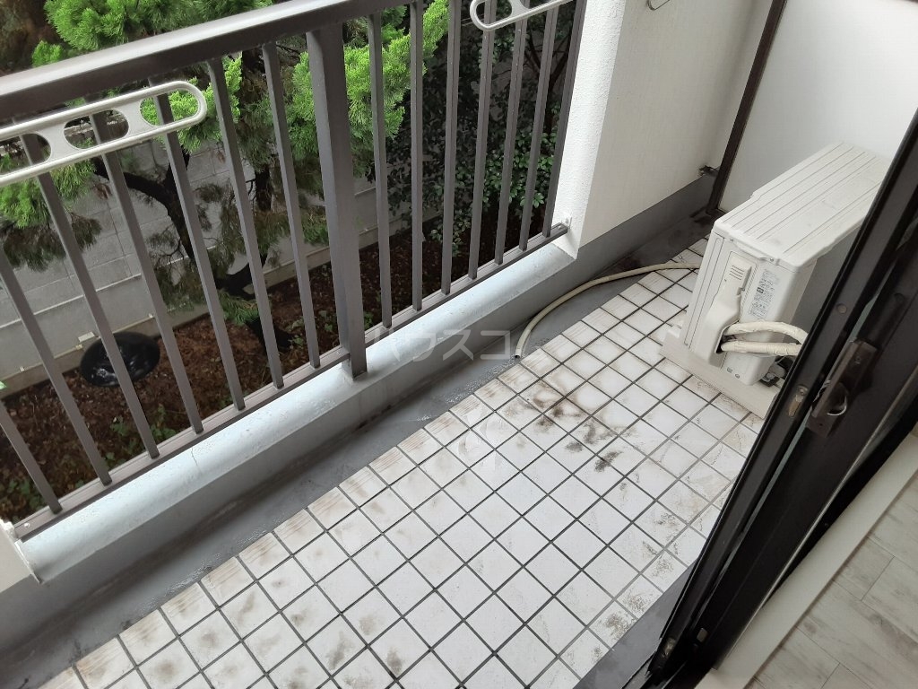 17/29 バルコニー