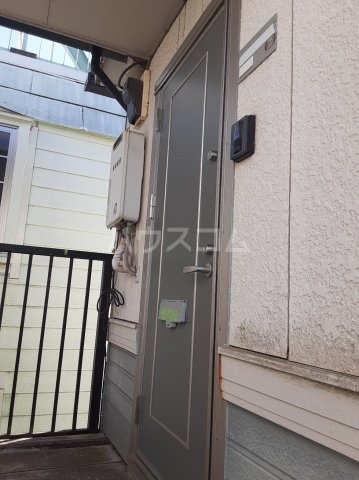 18/28 エントランス