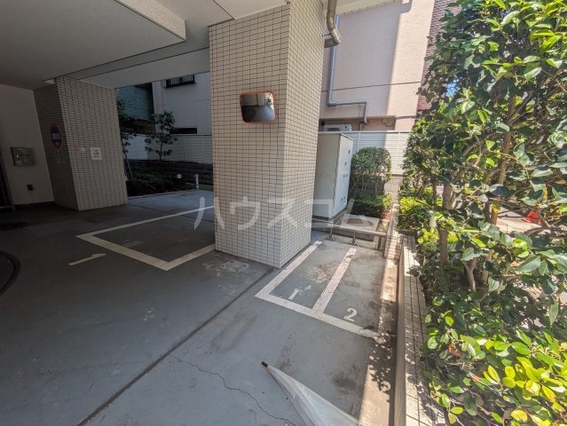 17/23 駐車場