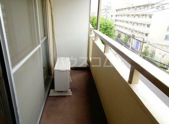 13/20 バルコニー