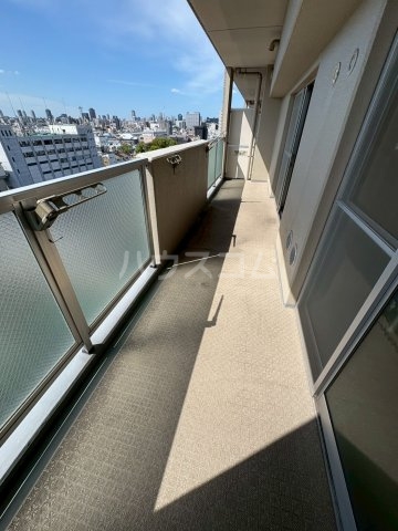 19/28 バルコニー