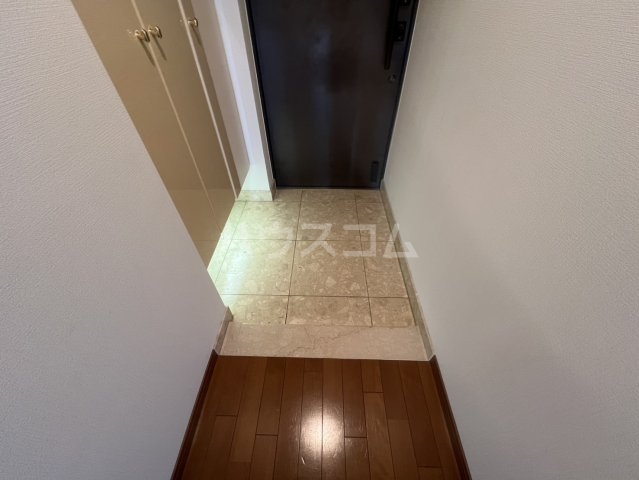 13/30 玄関