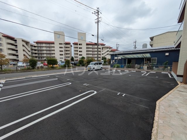 18/24 駐車場