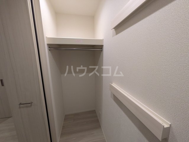 13/30 収納