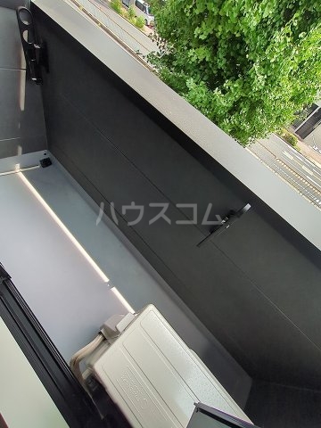 17/28 バルコニー