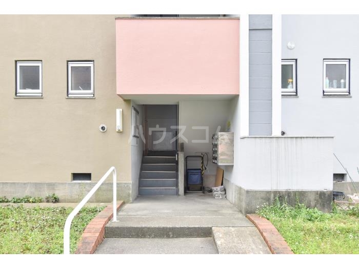 2/10 エントランス