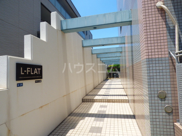 22/30 エントランス