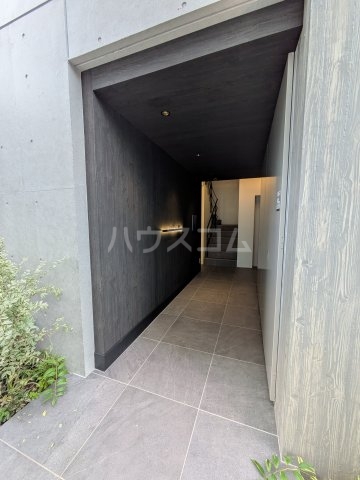 16/28 エントランス