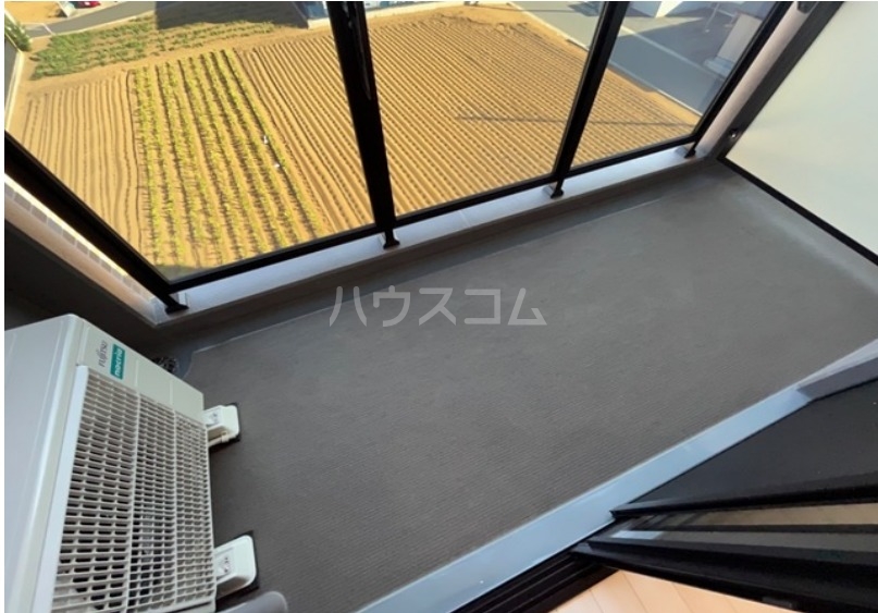 17/27 バルコニー