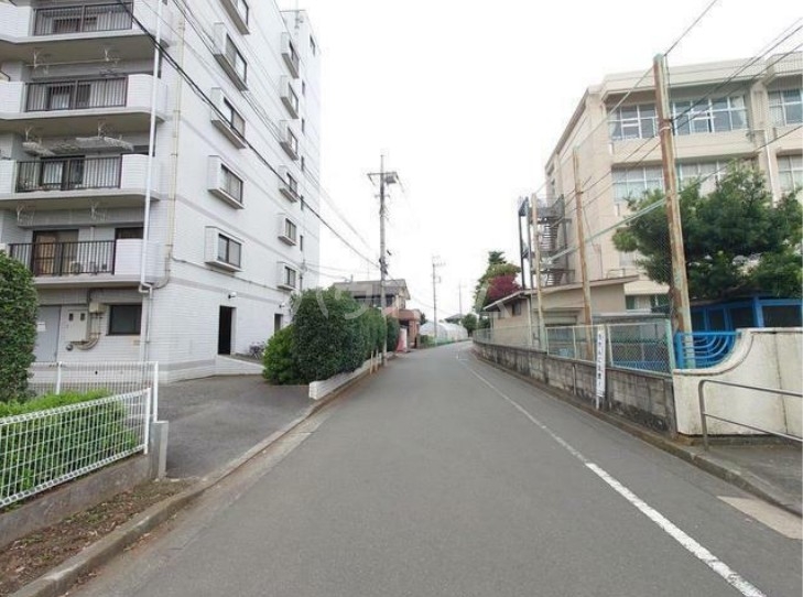 16/26 エントランス