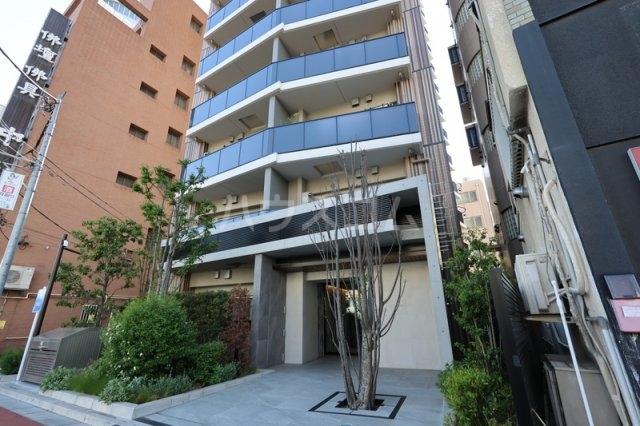 17/18 エントランス