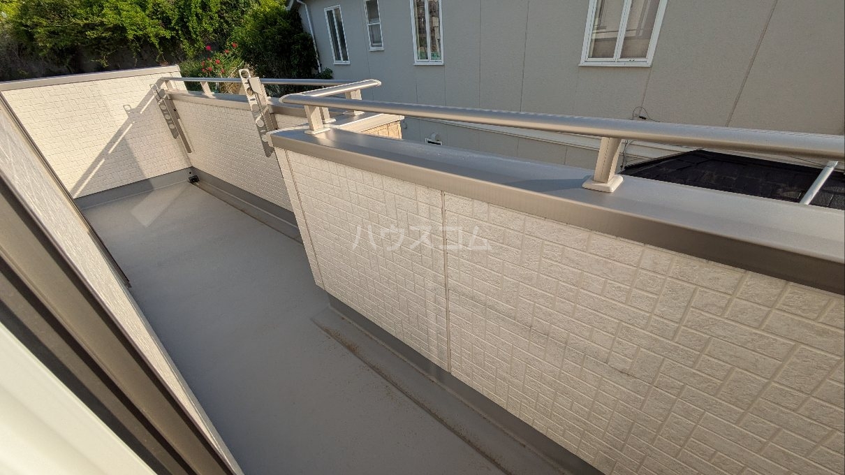 17/27 バルコニー