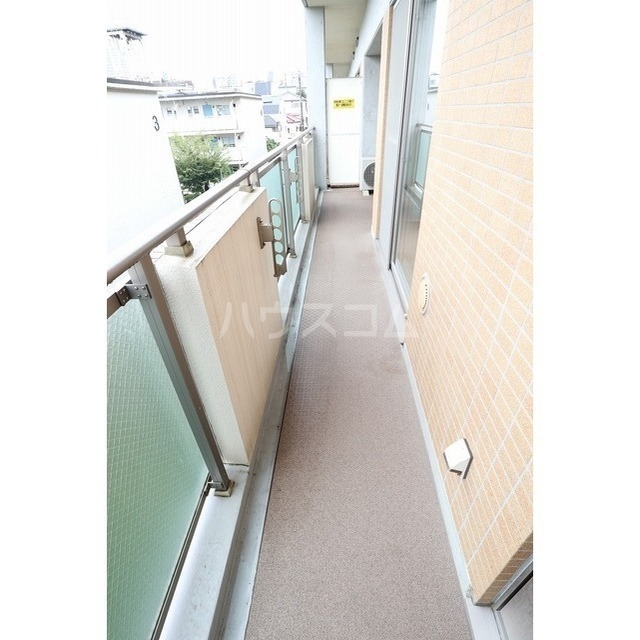 19/30 バルコニー