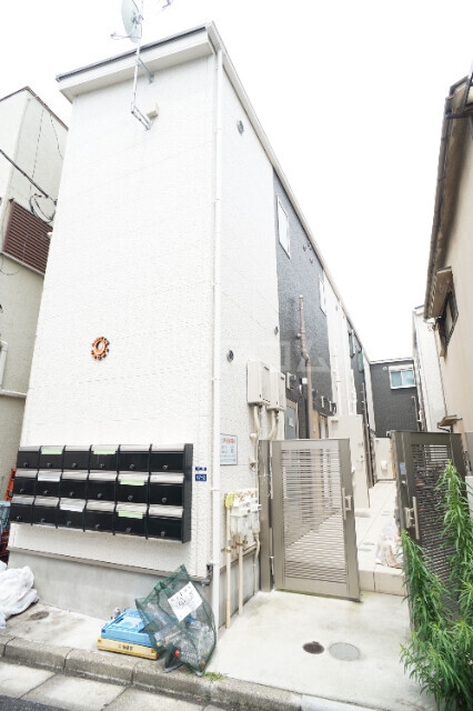 13/21 エントランス