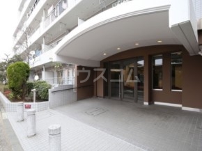 15/22 エントランス