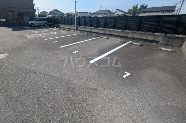 20/22 駐車場