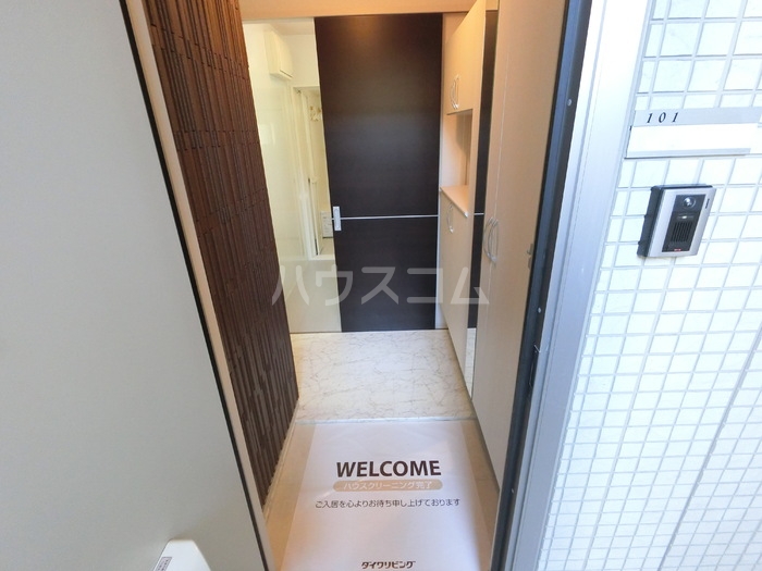 14/30 玄関