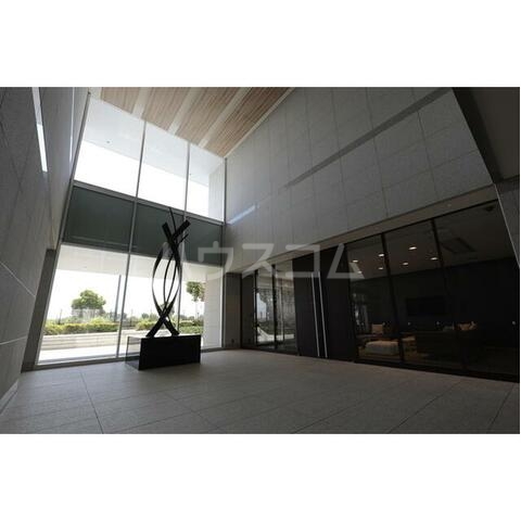 15/17 エントランス