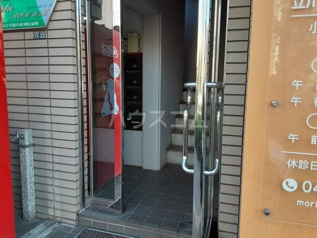 18/26 エントランス