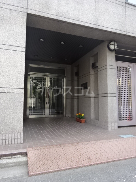 19/20 エントランス